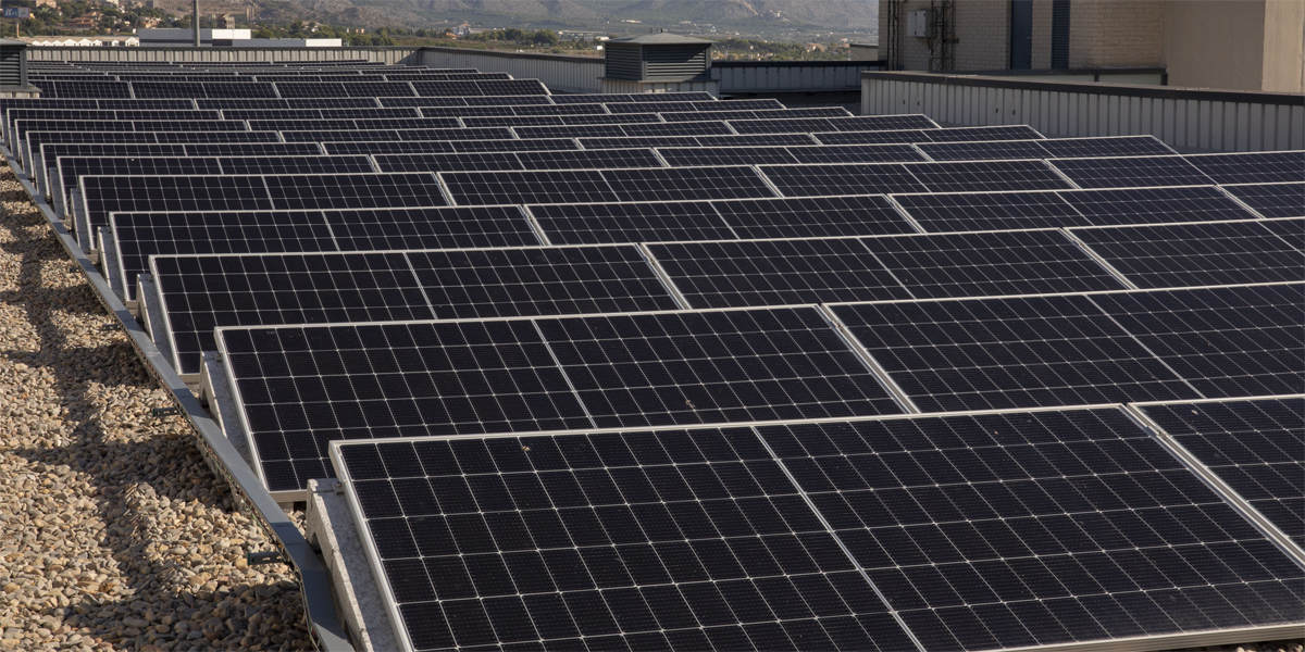 La Universidad Jaume I Pone En Marcha Cuatro Parques Solares Para El