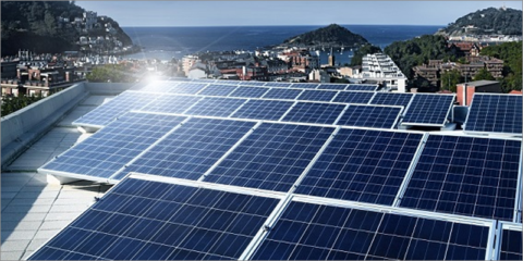 El Ayuntamiento de San Sebastián instalará placas fotovoltaicas en varios edificios municipales