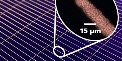 Proceso alternativo de metalización de células solares industriales que reemplaza la plata por el cobre