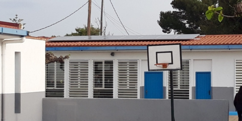 El Ayuntamiento de Tortosa culmina su primera instalación fotovoltaica en una escuela pública