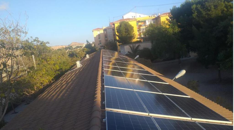 Módulos fotovoltaicos en edificios municipales del Ayuntamiento de Alicante