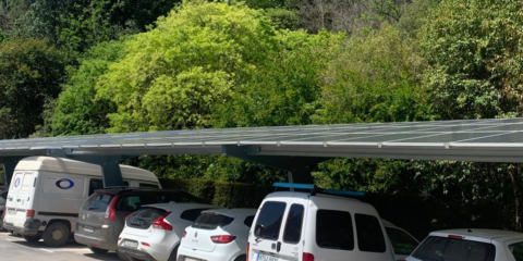 El Jardín Botánico de Málaga pone en marcha una instalación de pérgolas fotovoltaicas de 69 kWp