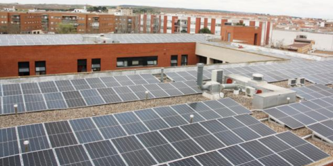 El hospital general de Alcázar de San Juan completa la instalación de 1.200 placas fotovoltaicas