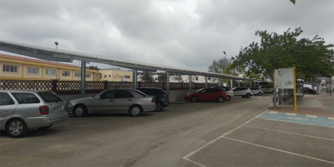 Pérgolas fotovoltaicas que sumarán 1 MW de potencia instalada en diez aparcamientos públicos de Menorca