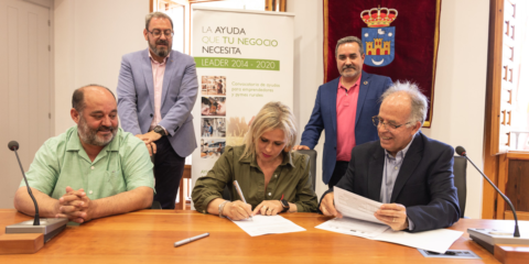 Firma de contratos para implementar en 29 municipios de La Alcarria y La Campiña sistemas de autoconsumo