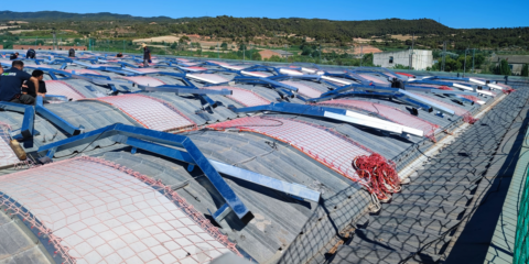 El Ayuntamiento de Sarral ultima las obras de la planta fotovoltaica sobre el pabellón municipal