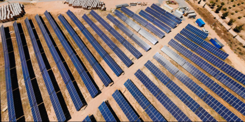 Crédito de 30 millones de euros para financiar 69,5 MW de potencia fotovoltaica en Andalucía