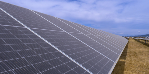 Puesta en marcha de la planta fotovoltaica Francisco Pizarro de 590 MW en Cáceres