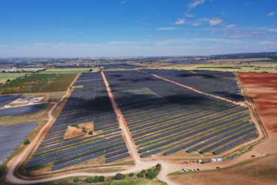 Eranovum pone en marcha sus dos primeras plantas fotovoltaicas con una capacidad de 324 MWp