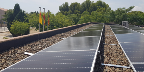 Siete edificios municipales de Mont-roig del Camp contarán con plantas fotovoltaicas de autoconsumo