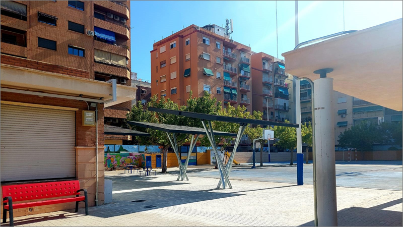 El Ayuntamiento de Valencia impulsa la instalación de pérgolas fotovoltaicas en los centros escolares