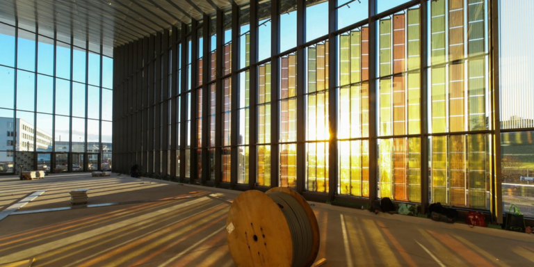 Investigadores de la EPFL logran aumentar el rendimiento de las células fotovoltaicas DSC
