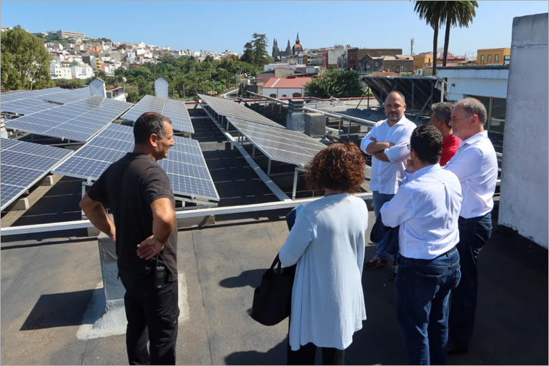 El Gobierno de Canarias financia la instalación de placas fotovoltaicas en una fábrica de Arucas.
