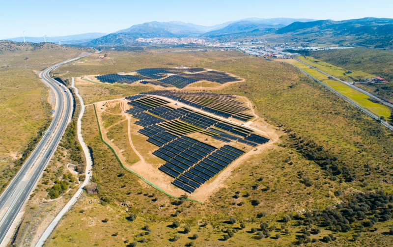 Declaración Impacto Ambiental favorable para las plantas solares La Vega y Cruz.