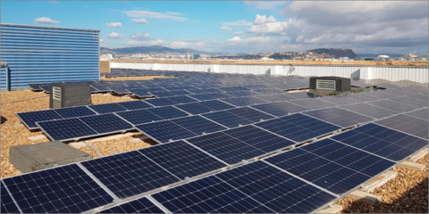 La central fotovoltaica del Área PIF del Puerto de Barcelona cubre el 50% del consumo energético