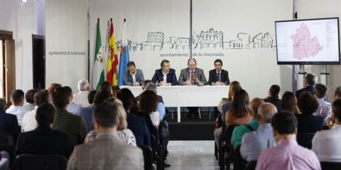 La CEL Toda Sevilla impulsará la inversión en los municipios para la instalación de paneles fotovoltaicos
