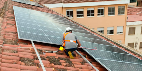 L’Espluga de Francolí inicia la instalación de placas solares en una escuela y una guardería
