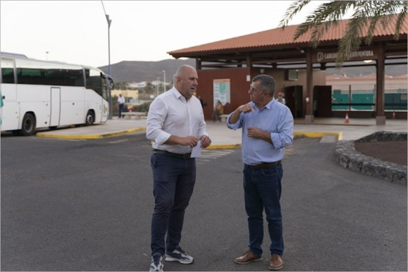 El Cabildo de Fuerteventura saca a licitación la instalación de autoconsumo para la parada preferente de autobuses de Gran Tarajal.