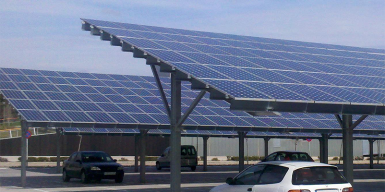 Logroño instalará marquesinas fotovoltaicas en el aparcamiento público de la Plaza de la Vendimia.