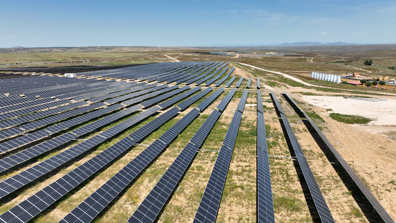 Naturgy pone en marcha la planta fotovoltaica Miraflores en Extremadura. 