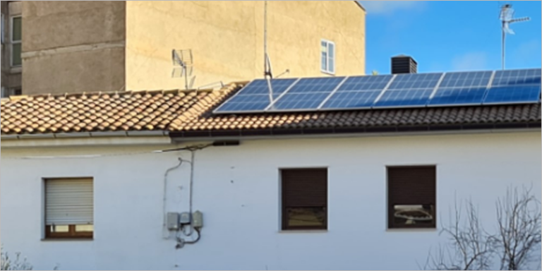El Ayuntamiento bonificará el IBI en 2023 de 31 inmuebles por instalación de placas fotovoltaicas