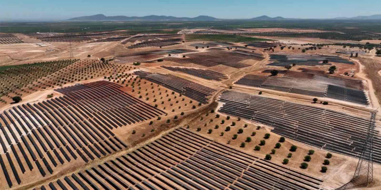 Complejo fotovoltaico de Extremadura I, II y III.