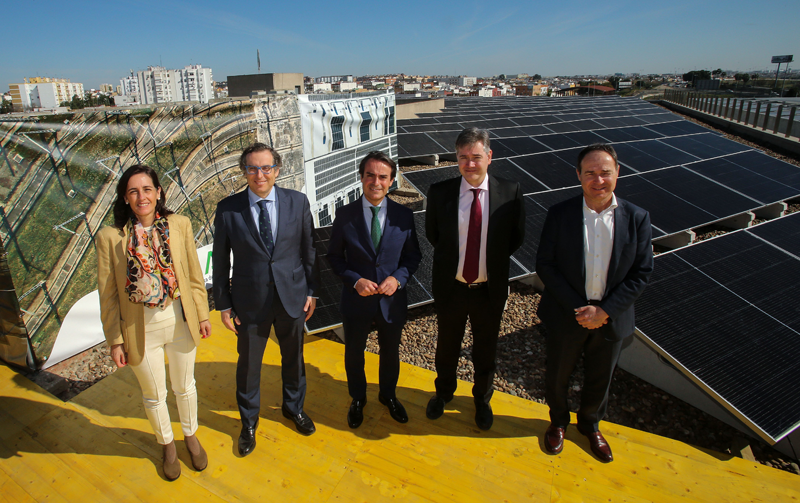 Metro de Sevilla ya cuenta con un parque solar fotovoltaico que cubrirá el 15% de su consumo