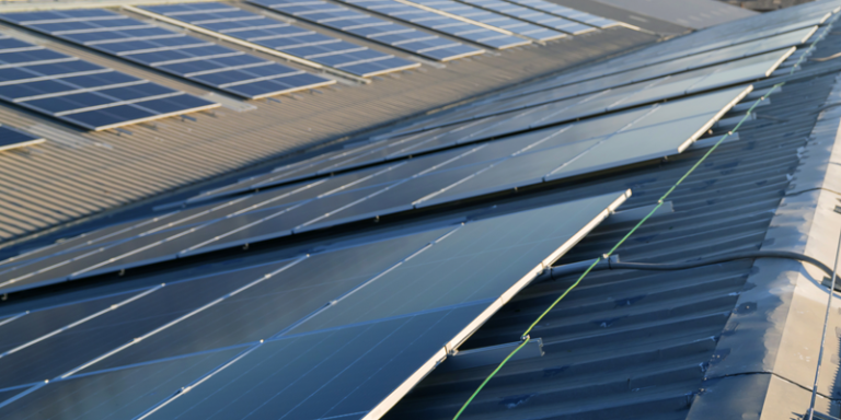 La Laguna inicia la primera fase de la Red de Instalaciones Fotovoltaicas en los edificios públicos para reducir su huella de carbono