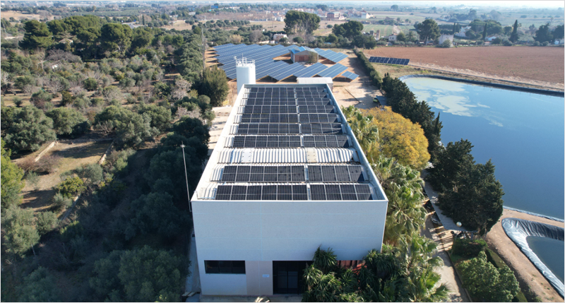 Vista aérea de la planta fotovoltaica de la EDAR de Reus.