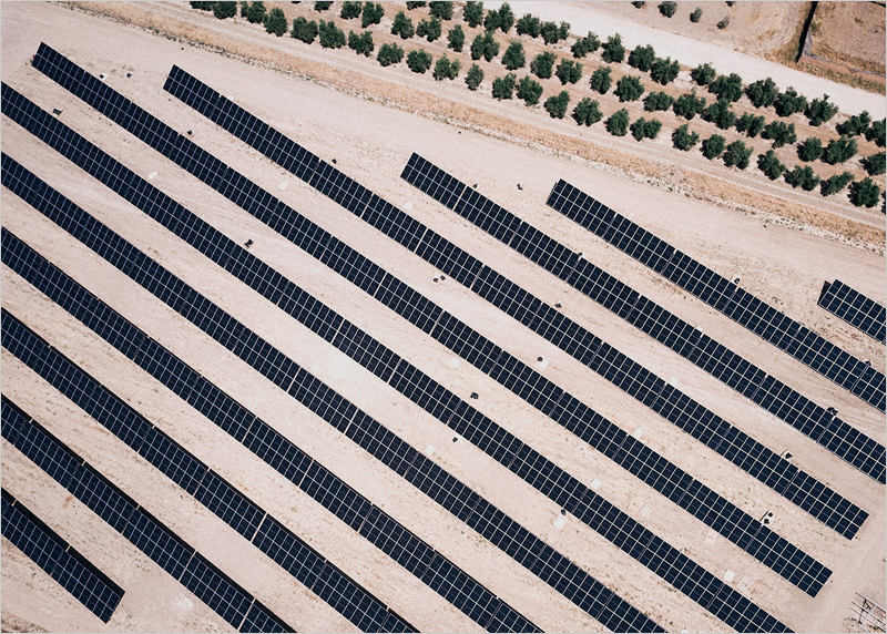 Foto planta solar fotovoltaica “Camino de Ácula” en Granada, construida por Cuerva