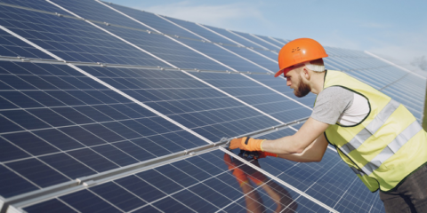 Ayudas para generación renovable y almacenamiento energético en Canarias y Baleares