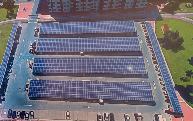 marquesinas solares del aparcamiento de la plaza de la Vendimia de Logroño 