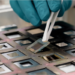 Diseñan células solares de perovskita que alcanzan una eficiencia récord mundial del 24,35%