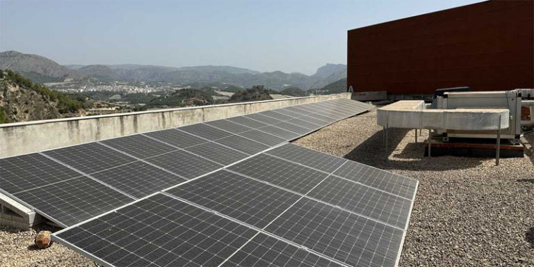 L’Auditori de La Nucía cuenta con una instalación fotovoltaica que reducirá la factura eléctrica del edificio
