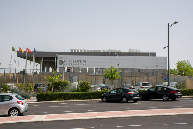 Da comienzo la instalación de placas fotovoltaicas en el pabellón Rey Felipe VI de Boadilla del Monte