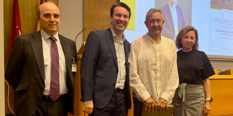 Luis Crespo es nombrado presidente Honorífico de la Asociación Protermosolar