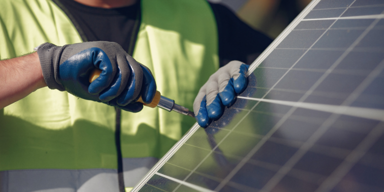 Ayudas de hasta 1.200 euros para instalaciones de energía solar fotovoltaica para autoconsumo en Riba-roja de Túria