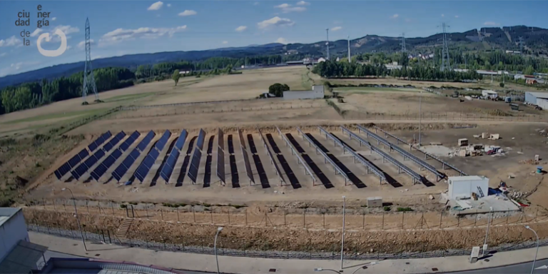 planta fotovoltaica con almacenamiento energético del proyecto Flexgenera en las instalaciones de CIUDEN en Cubillos del Sil