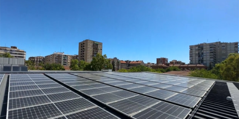 El Centro Deportivo Municipal de Lobete en Logroño dispone de 1.458 paneles solares de alta potencia