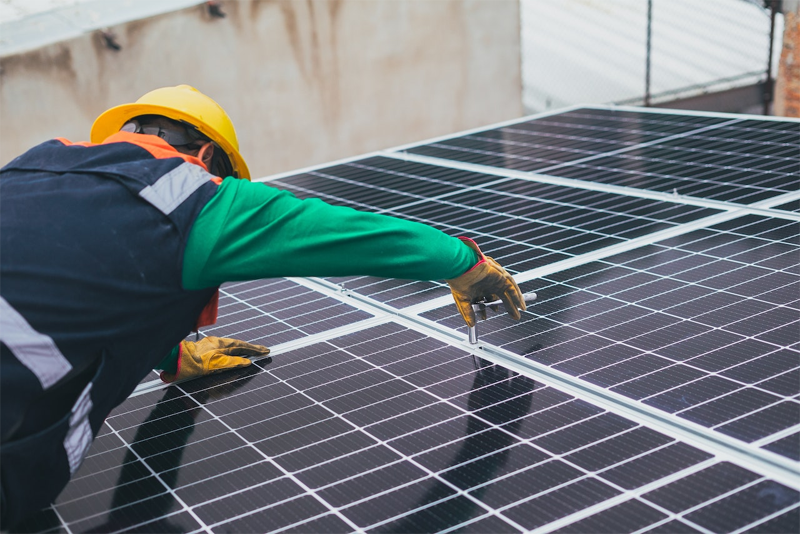 Edificios públicos de Montilla consiguen reducir su factura gracias a la instalación de placas fotovoltaicas 