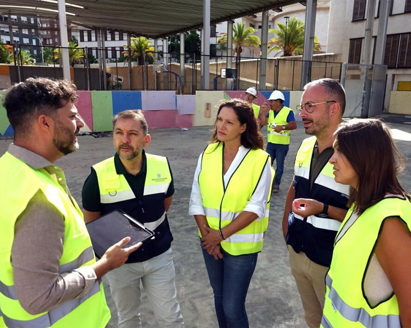 Los centros escolares del municipio de Santa Cruz de Tenerife contarán con placas fotovoltaicas para su sostenibilidad.