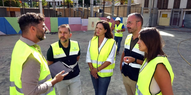 Los centros escolares del municipio de Santa Cruz de Tenerife contarán con placas fotovoltaicas para su sostenibilidad.