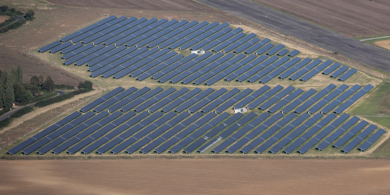 Solaria y el Ente Vasco de la Energía obtienen las declaraciones de impacto ambiental favorables para sus plantas solares fotovoltaicas Vitoria 1 y Vitoria 2 de 100 MW en total.