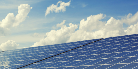 Casi 300.000 euros en ayudas para instalar paneles solares en 26 empresas de Cantabria