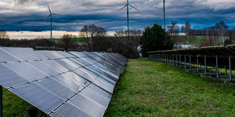 Los fenómenos climáticos extremos en la UE afectan a la energía solar fotovoltaica, según un estudio