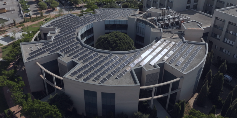 La UJI amplía la red de parques solares para autoconsumo con nuevas instalaciones en las cubiertas de tres edificios.
