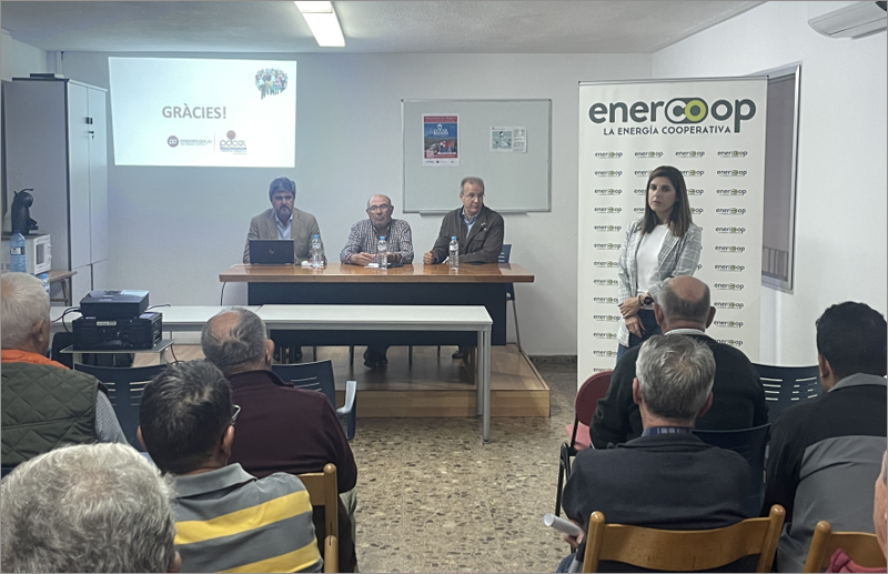 Jornada informativa para cooperativistas celebrada en las instalaciones de Copobladuc sobre la nueva comunidad energética y la instalación de la cubierta fotovoltaica.