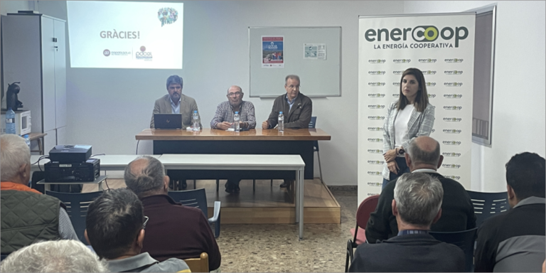 Jornada informativa para cooperativistas celebrada en las instalaciones de Copobladuc sobre la nueva comunidad energética y la instalación de la cubierta fotovoltaica.