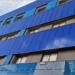 La fachada fotovoltaica ventilada de una residencia de estudiantes de Sevilla aísla el edificio