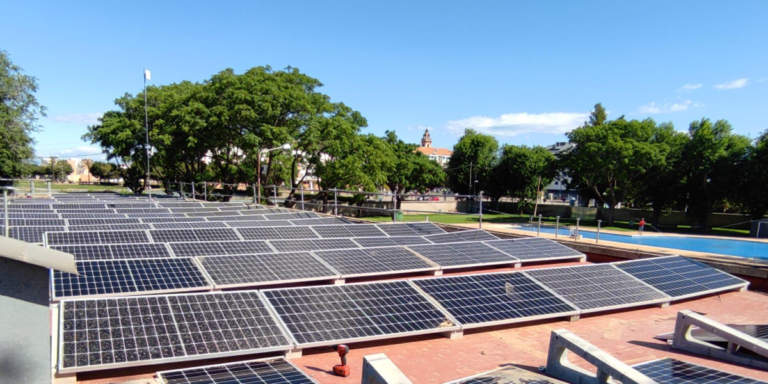 Foios reducirá la factura de la luz en el polideportivo con una nueva subvención del Ivace.